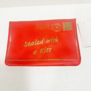 New Unused Ipsy “Sealed with a Kiss” Makeup Bag-Red/Gold-5x7-Flap Closure